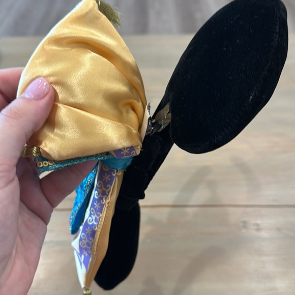 Magic Carpet Minnie Ears - Picture 7 of 7